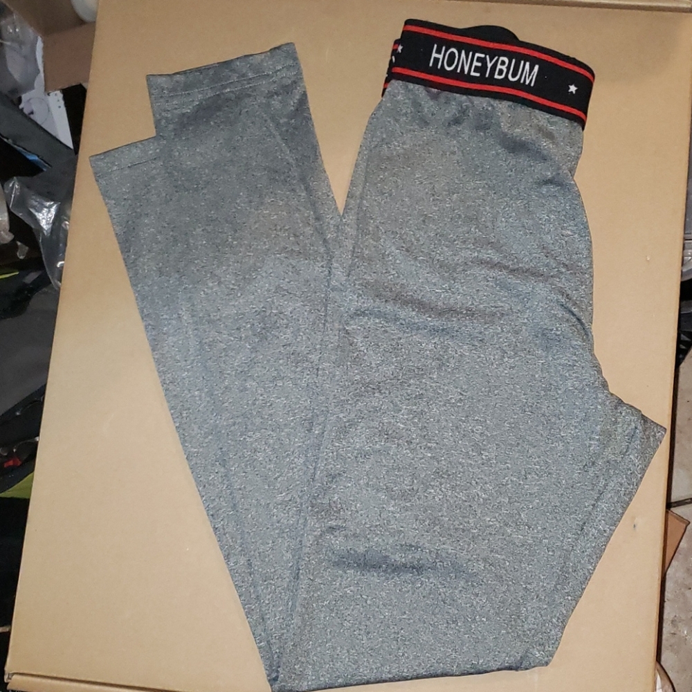 Honey Bum Petite leggings